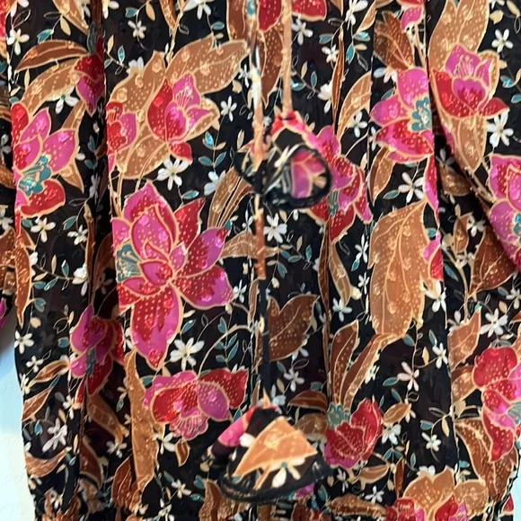 Dr2 Medium multicolor earthtones flower print top - Picture 5 of 9